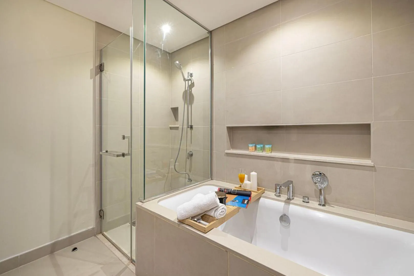 Luxe | Elegant 2Br | Harbour View | Stylish & Cozy Apartment Dubai